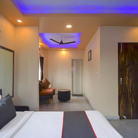 Super Collection O Bricks Inn Hazra Road Near Birla Mandir Καλκούτα Εξωτερικό φωτογραφία