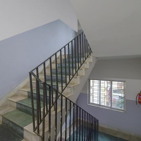 Super Collection O Bricks Inn Hazra Road Near Birla Mandir Καλκούτα Εξωτερικό φωτογραφία