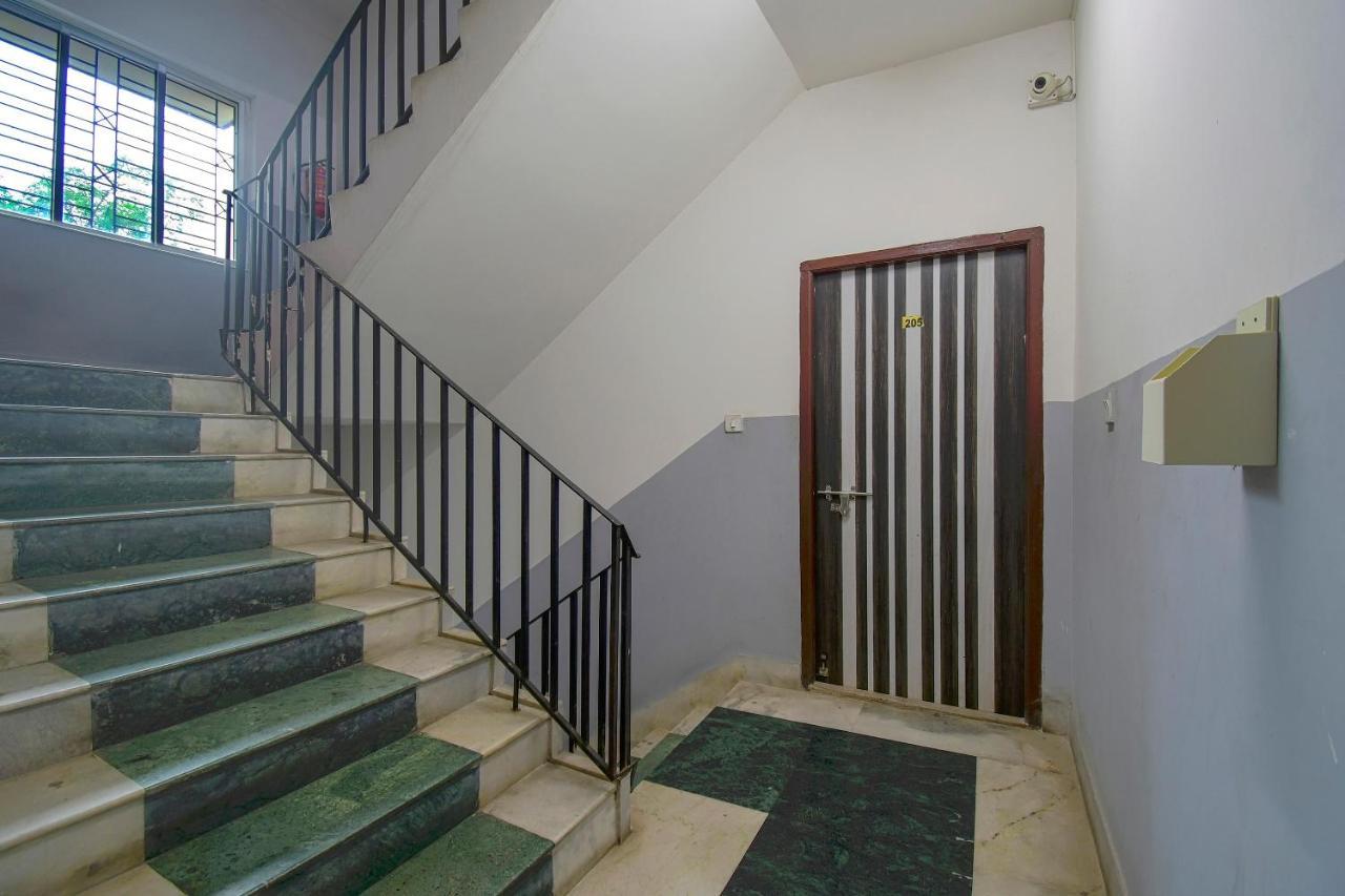 Super Collection O Bricks Inn Hazra Road Near Birla Mandir Καλκούτα Εξωτερικό φωτογραφία