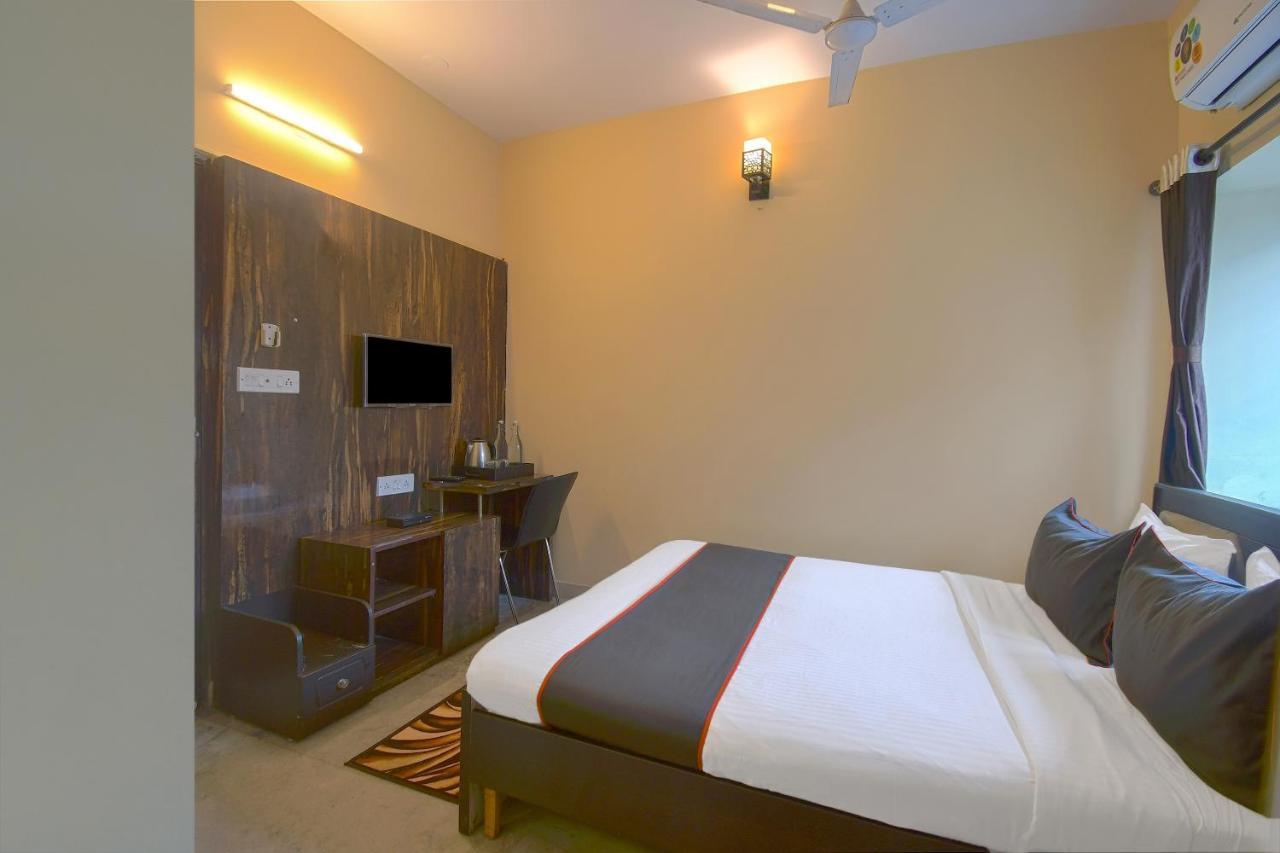 Super Collection O Bricks Inn Hazra Road Near Birla Mandir Καλκούτα Εξωτερικό φωτογραφία