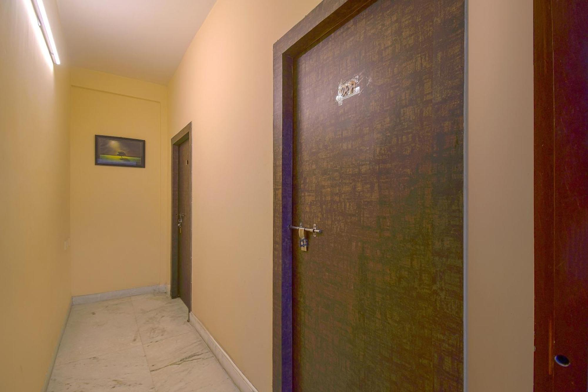 Super Collection O Bricks Inn Hazra Road Near Birla Mandir Καλκούτα Εξωτερικό φωτογραφία