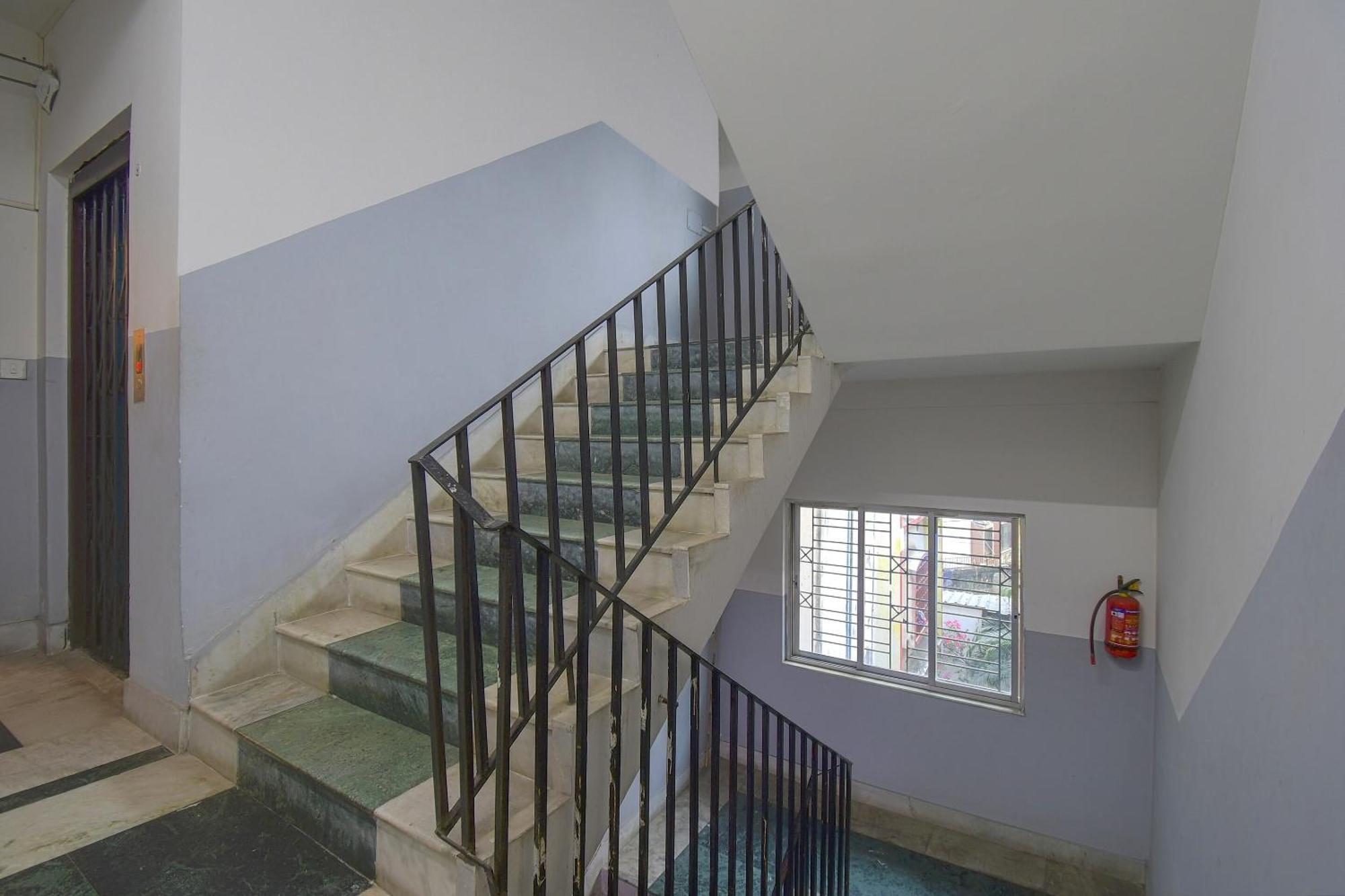 Super Collection O Bricks Inn Hazra Road Near Birla Mandir Καλκούτα Εξωτερικό φωτογραφία